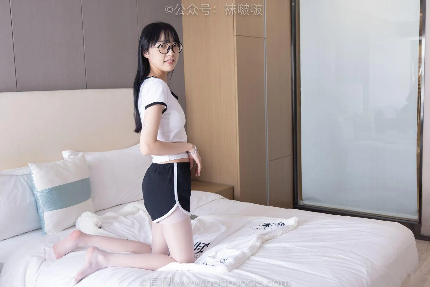 [BoBoSocks袜啵啵]NO.037 稚予-帆布鞋、短白棉袜、白丝 [136P]插图
